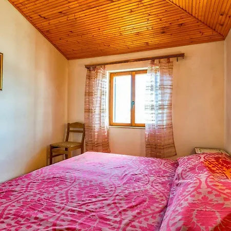 Pleasant With Seaview Apartment *