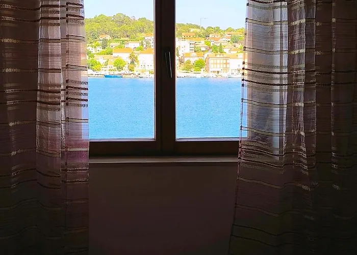 Pleasant With Seaview Apartmán