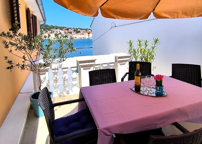 Apartmán Pleasant With Seaview Mali Lošinj