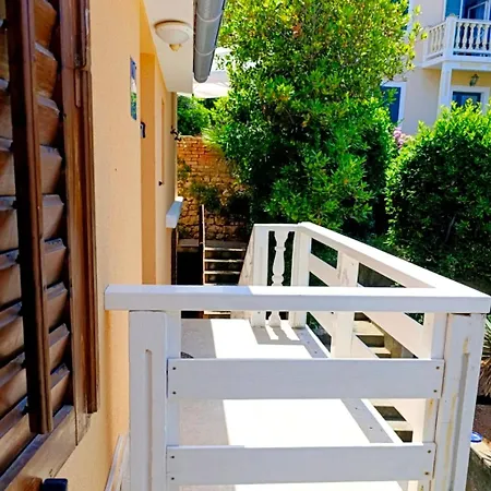 Pleasant With Seaview *